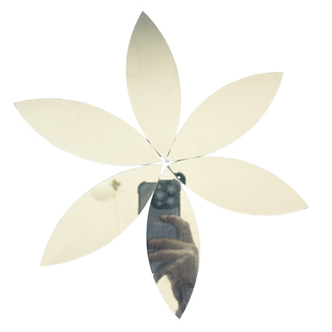 6 petal flower shape silver mirror for Lippan art and DIY craft. Perfect for lotus and floral designs, wall décor, and detailed mirror work. Smooth finish, easy to paste, and ideal for creative projects.
