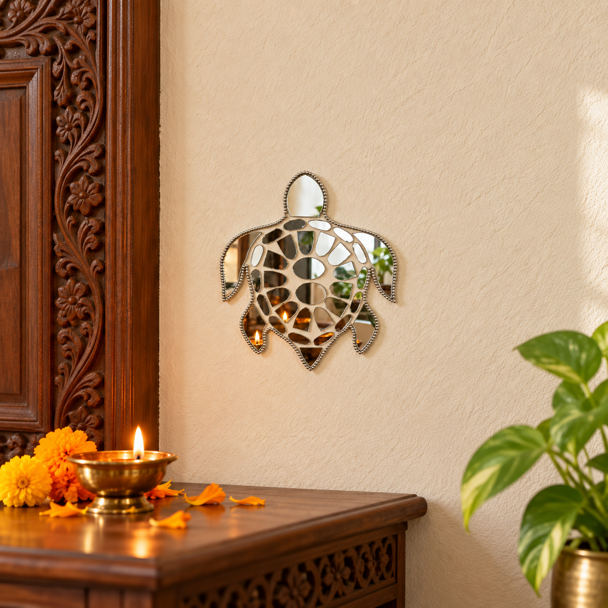 Ready-Made Silver Mirror Turtle Wall Décor Piece ST-80