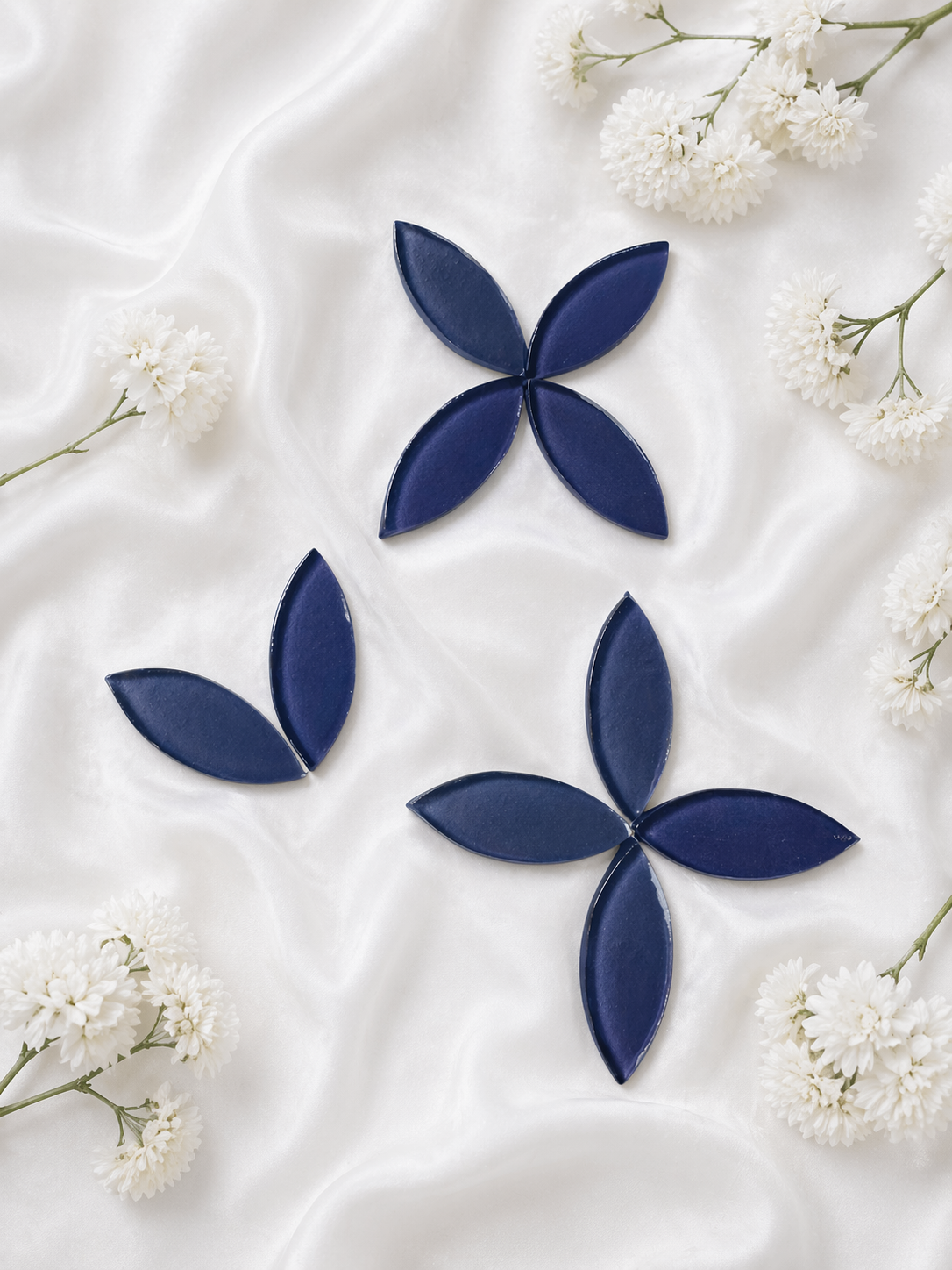 Glossy Dark Purple Mosaic Tiles Leaf Shape-735
