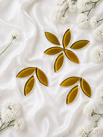 Glossy Golden Mosaic Tiles Leaf Shape-739