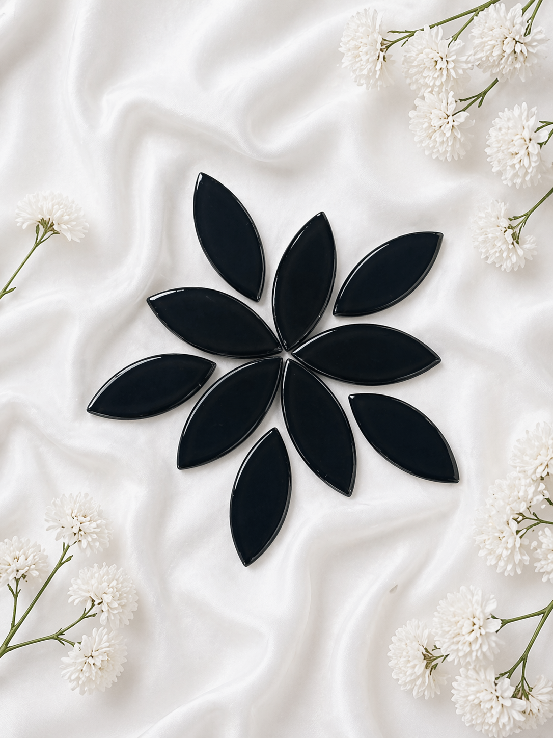 Glossy Black Mosaic Tiles Leaf Shape-738