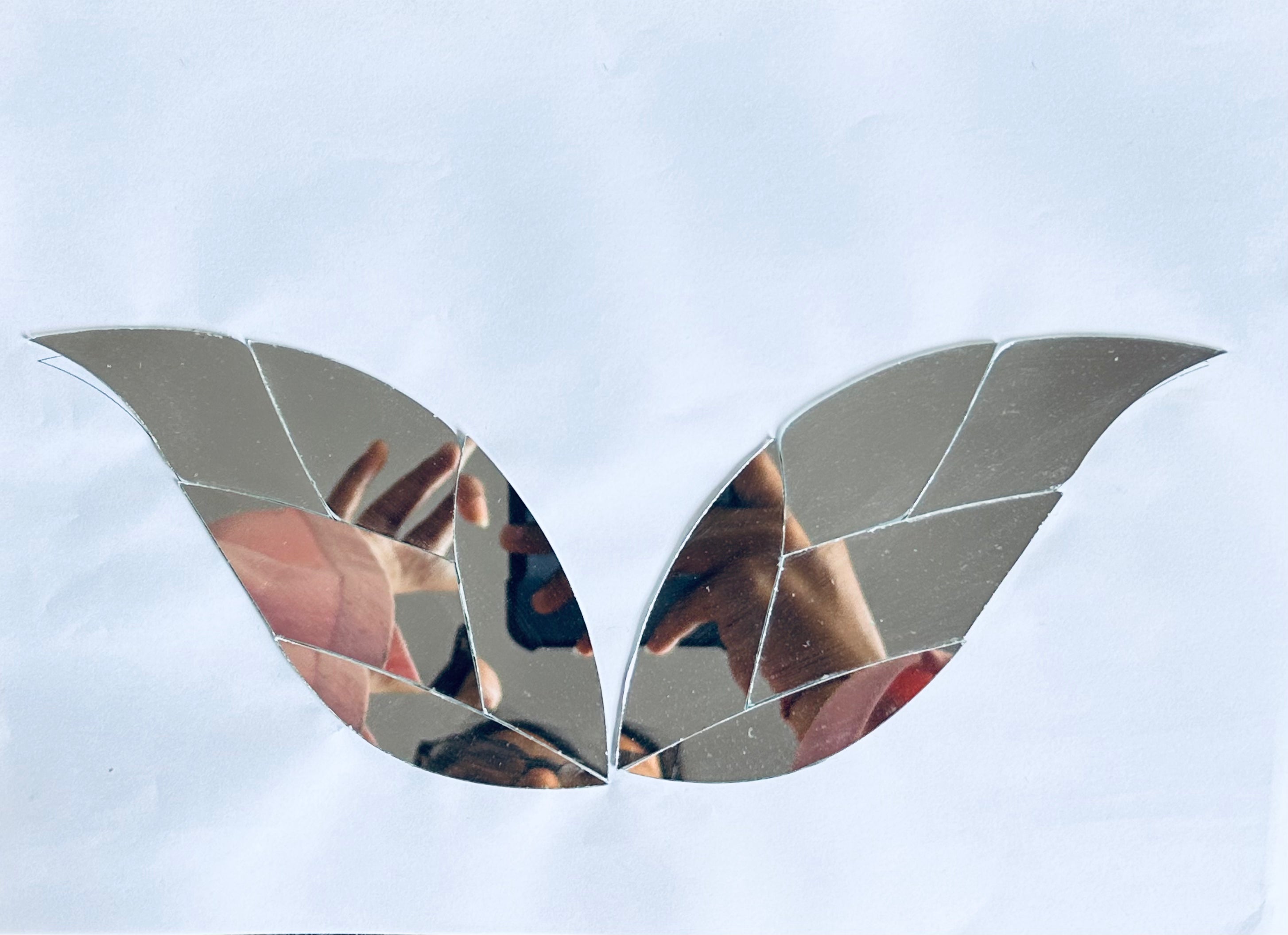 Fancy silver mirror leaf shape set for Lippan art, wall decoration, mirror work, and traditional DIY craft projects.