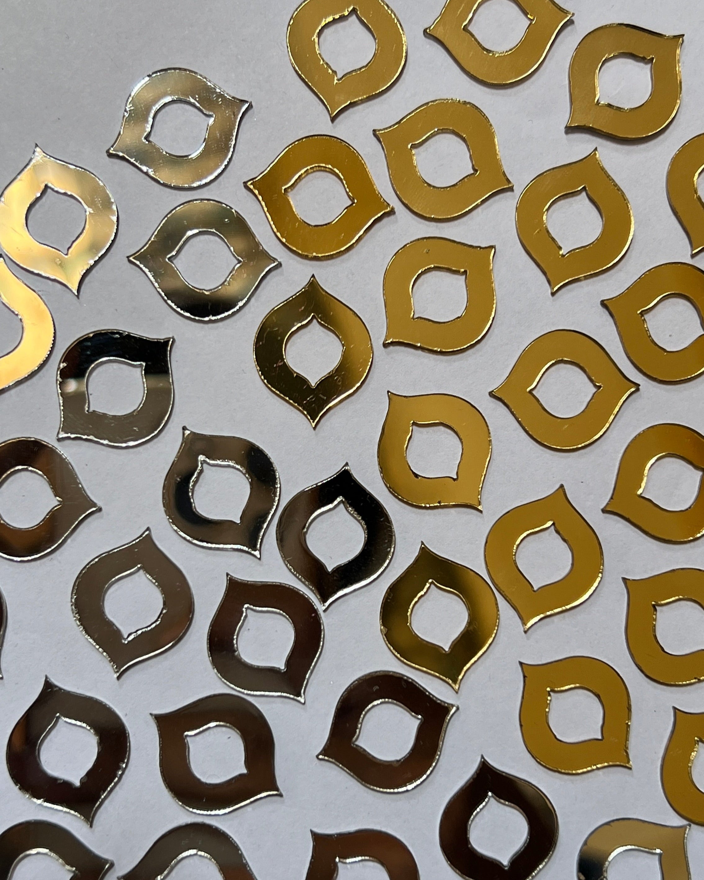 Acrylic normal shape mirrors – Mirror Glass World Wide