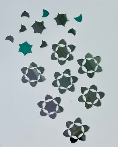Fancy Flower shape silver mirror (1438)
