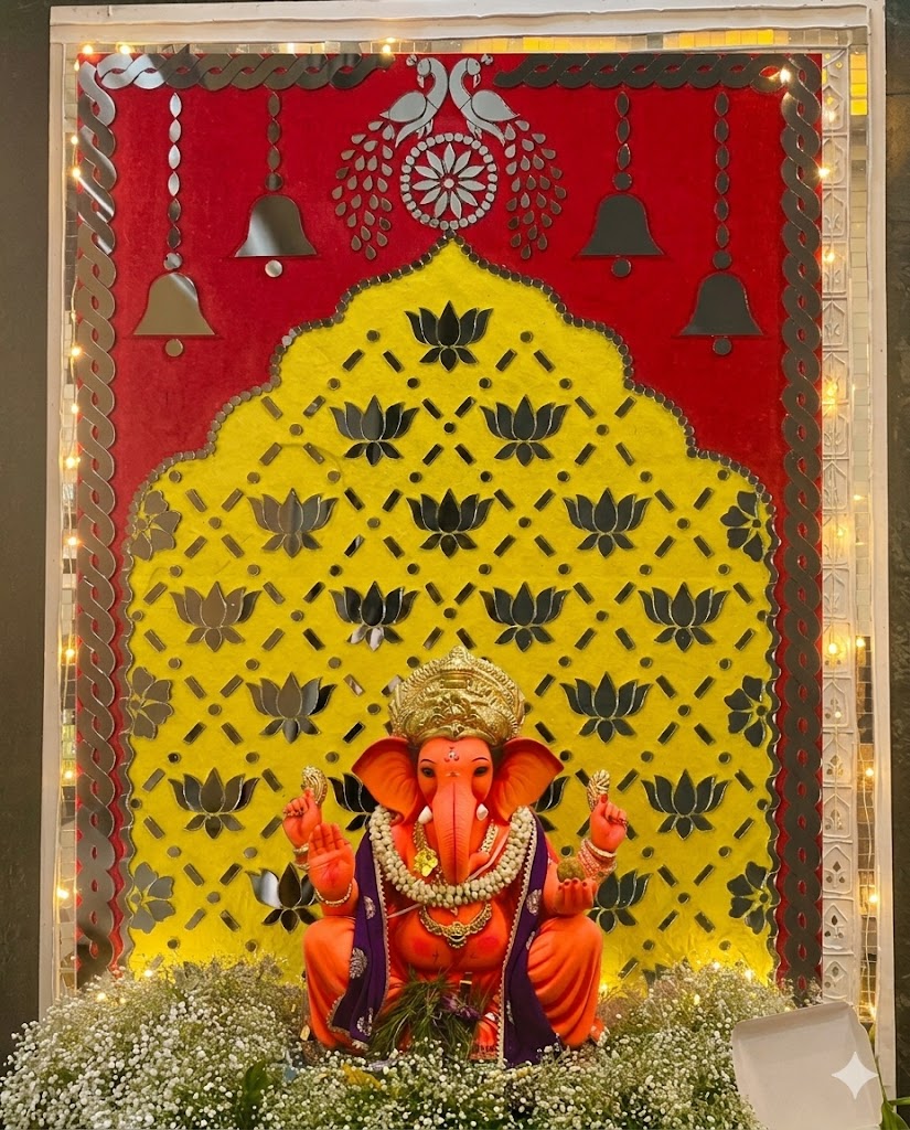 Decorative Premarked Lotus panel (with mirrors) - 526