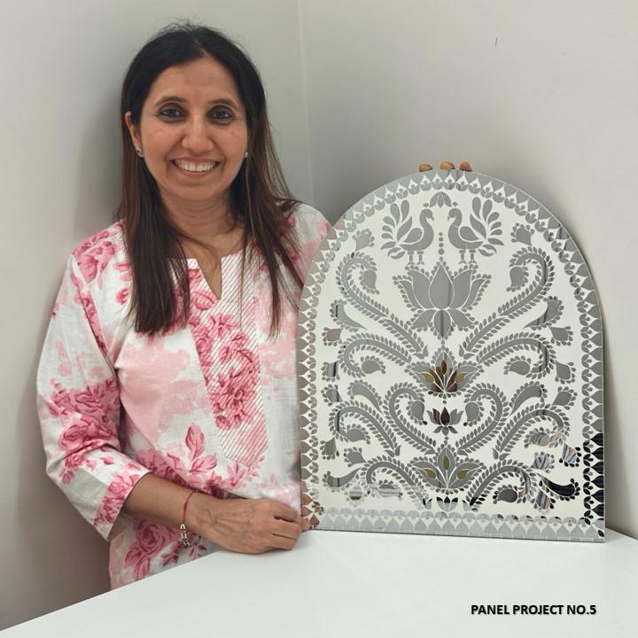 White mirror MDF arch panel with peacock floral design, decorative handcrafted mirror art panel for wall décor and festive decoration.
