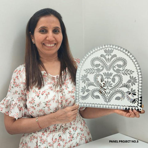 White mirror MDF arch panel with floral heart pattern design, decorative mirror craft panel for Lippan art, festive décor, and wall decoration projects.
