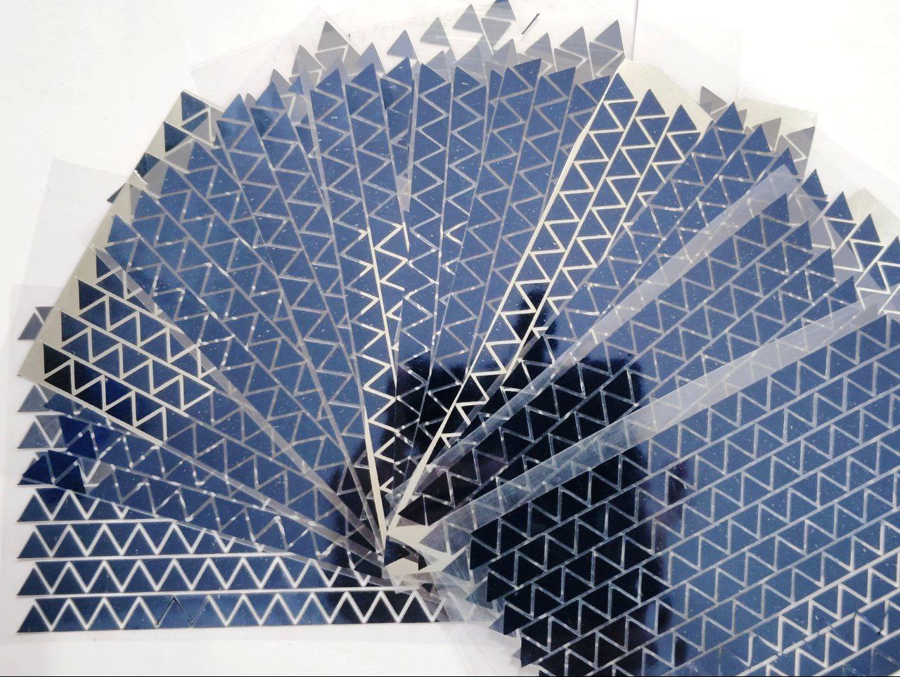 Plastic mirror sheet triangle shape